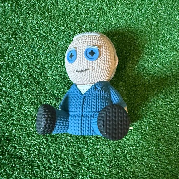 Hannibal Lecter Handmade by Robots Knit Series #061 Vinyl Figure NEW - Picture 3 of 12